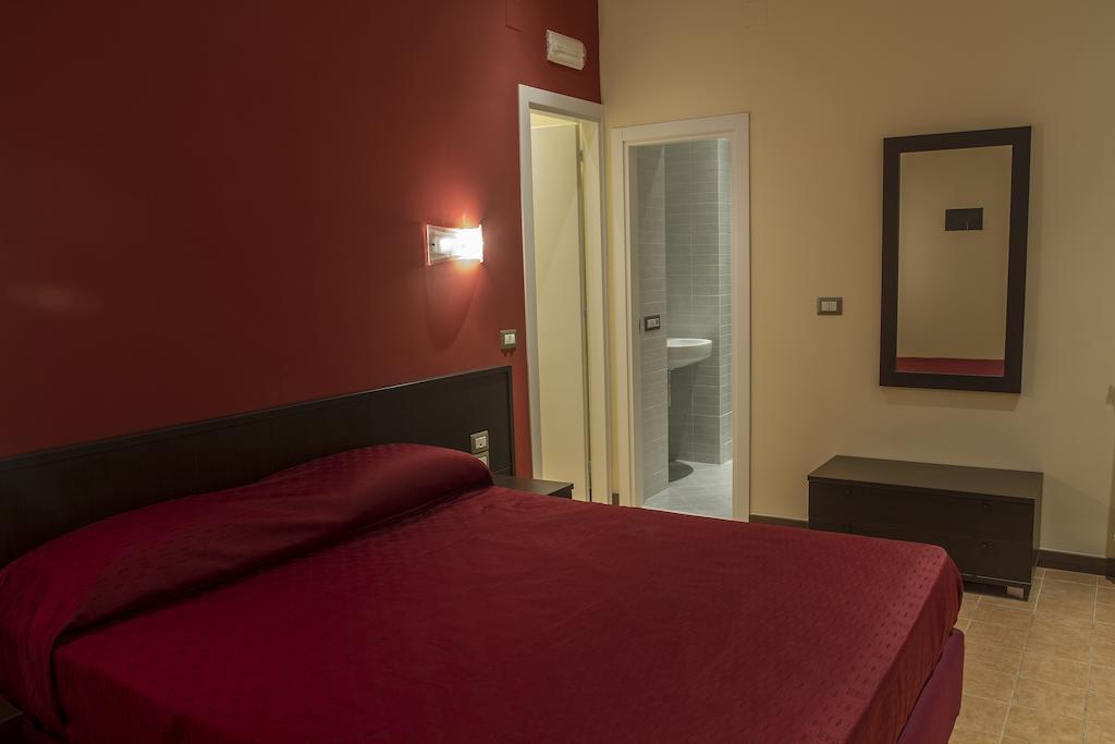 Duomo 89 Bed & Breakfast Napoli Phòng bức ảnh