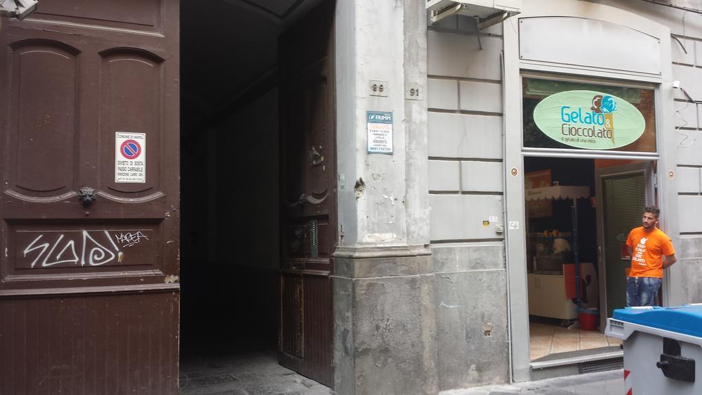 Duomo 89 Bed & Breakfast Napoli Ngoại thất bức ảnh